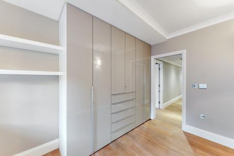 3 bedroom apartment to rent, Tudor Street, EC4Y