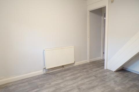 2 bedroom terraced house to rent, Knight Place, Lincoln, LN5