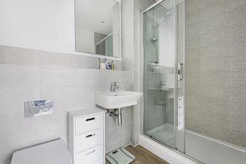 Flat 8, 67 Roper Crescent, Sunbury-on-thames, TW16 5DH