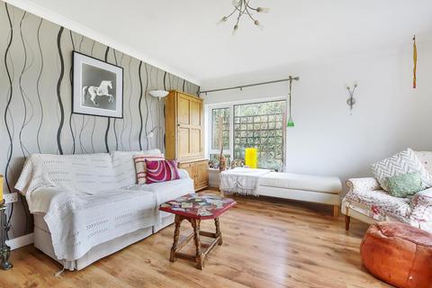 3 bedroom detached bungalow for sale - Cefn Morfa,  Llandrindod Wells,  LD1