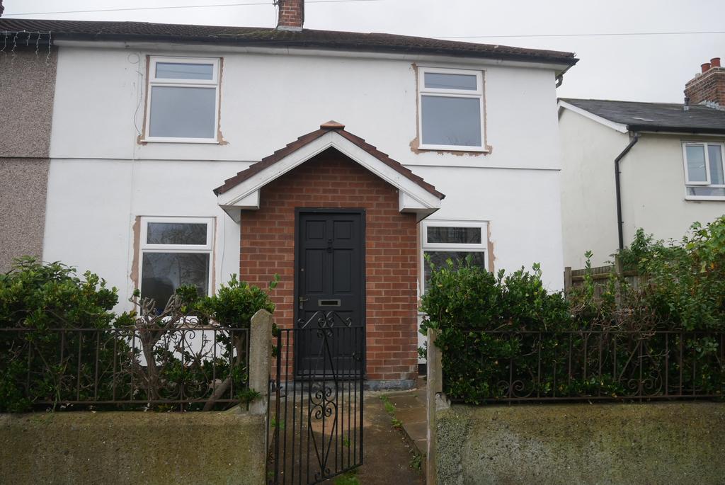 Hoylake Road, Birkenhead CH41 3 bed semidetached house £550 pcm (£