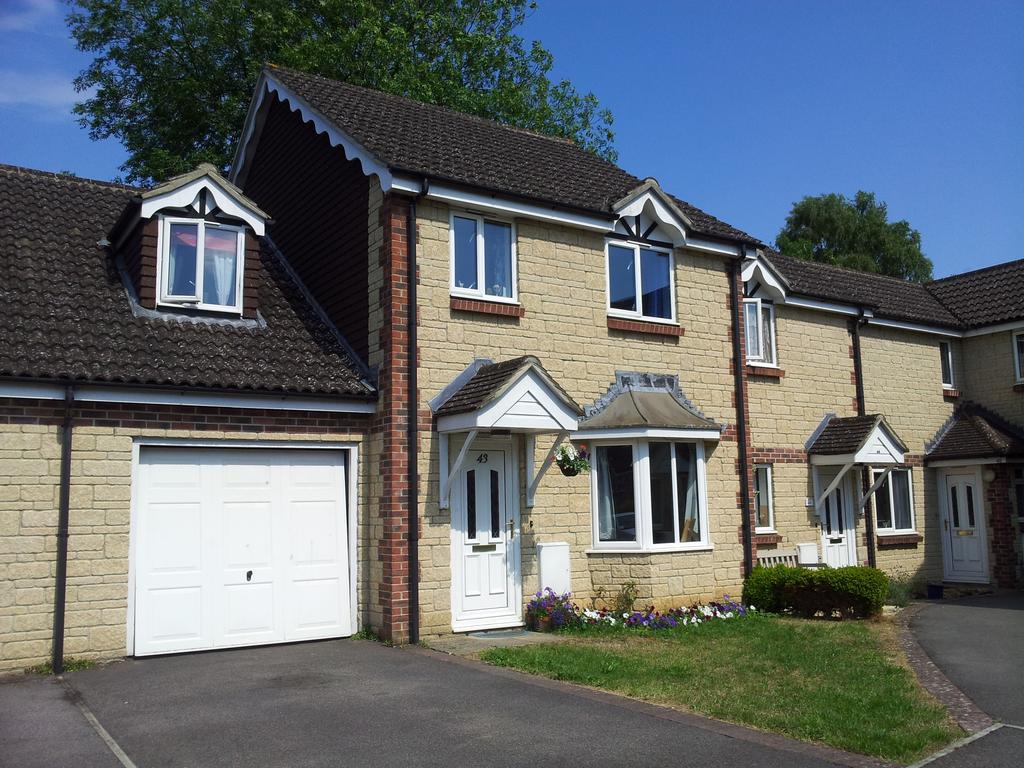 Brookfields, Castle Cary BA7 4 Bed Terraced House - £895 Pcm (£207 Pw)