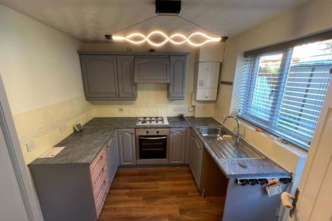 3 bedroom semi-detached house to rent, Highdown Close, Hunsbury Hill, Northampton, NN4