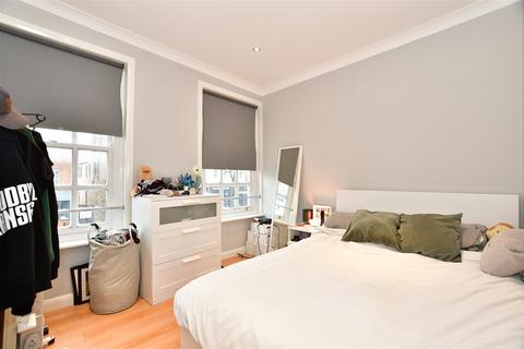 2 bedroom apartment for sale - High Street, Epping, Essex