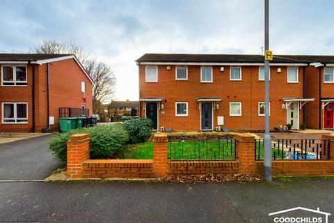 2 bedroom end of terrace house to rent, Oval Drive, Wolverhampton, WV10