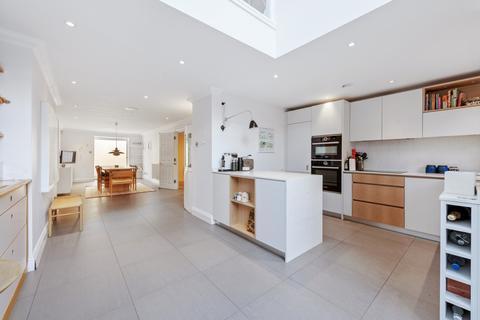 4 bedroom terraced house to rent - Blenheim Terrace, London, NW8
