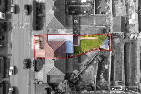 4 bedroom semi-detached house for sale, Waghorn Road, Middlesex HA3