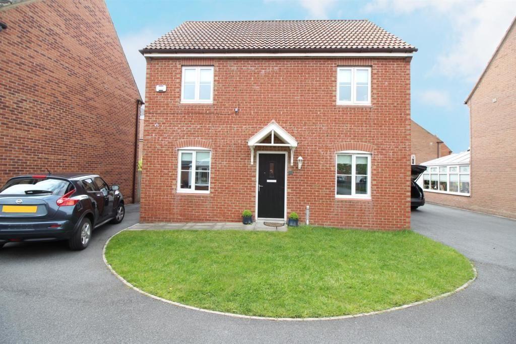 Brookfield, West Allotment, Newcastle... 3 bed detached house £1,100 pcm (£254 pw)