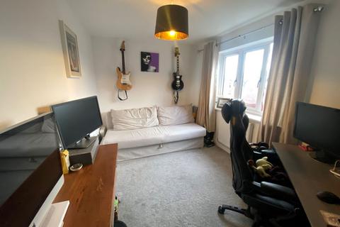 49 Dandelion Close, Northampton, NN3 5FB