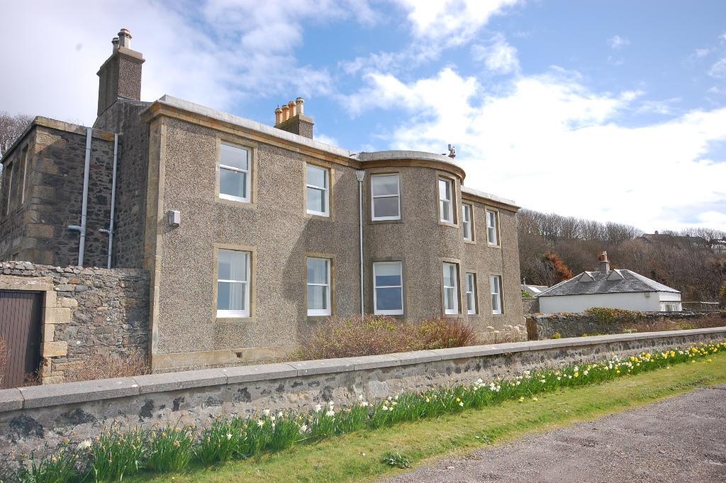 5 Dunure House, Ayrshire KA7 4 bed apartment £1,350 pcm (£312 pw)