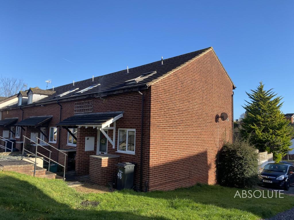 Glebeland Way, Torquay, Devon, TQ2 1 bed end of terrace house £160,000