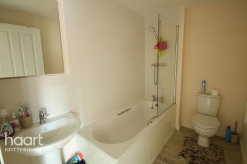 22 Kingsthorpe Close, Nottingham, NG3 3AZ