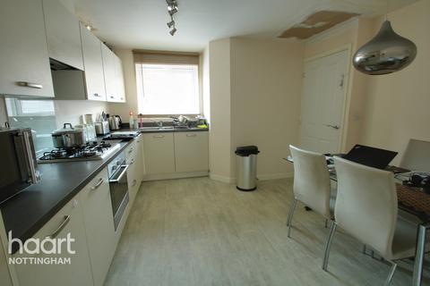 22 Kingsthorpe Close, Nottingham, NG3 3AZ
