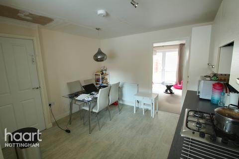 22 Kingsthorpe Close, Nottingham, NG3 3AZ