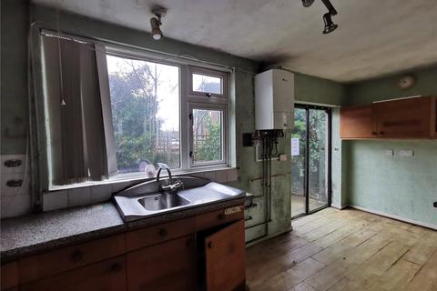 70 Holly Grove, Chadderton, Oldham, OL9 0DQ