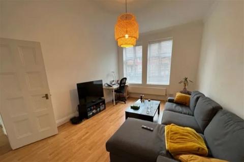 2 bedroom flat to rent, Georgian Court, Vivian Avenue, Hendon, NW4