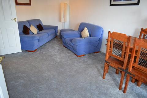 2 bedroom flat to rent - Shapland Way, Palmers Green