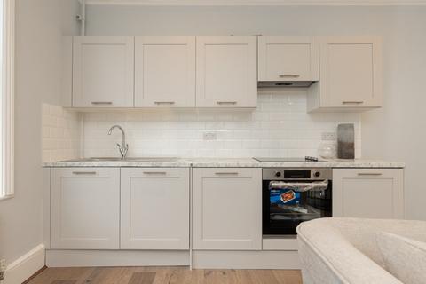 1 bedroom apartment to rent, Goodge Street, Fitzrovia