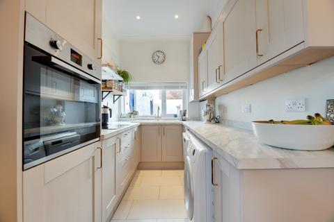 4 bedroom end of terrace house for sale - Rydal Street, Gateshead