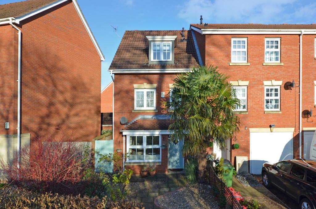 Princess Drive, Sovereign Park, York 4 bed townhouse £350,000