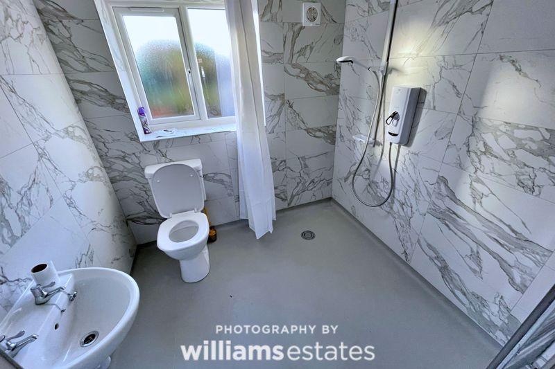 Ground Floor Shower