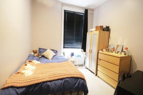 2 bedroom apartment to rent, Priory Grove, Stockwell, London, SW8