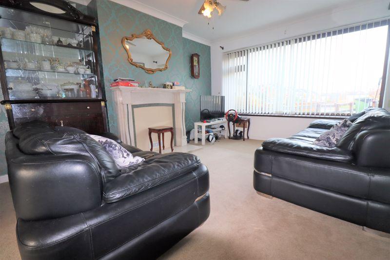 Holmlands Drive, Prenton 4 bed semidetached house £240,000