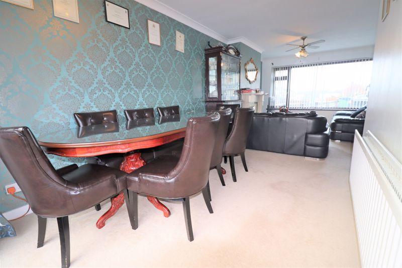 Holmlands Drive, Prenton 4 bed semidetached house £240,000
