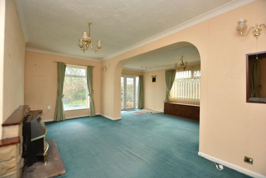 Extended Lounge