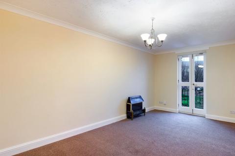 2 bedroom flat to rent, Morrison Circus, Edinburgh EH3