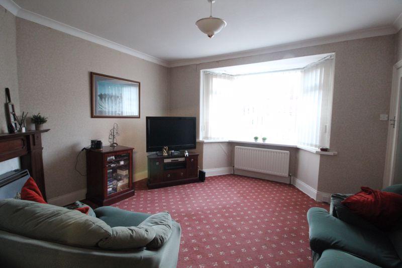 Highfield Drive, South Shields 2 bed semidetached house £140,000