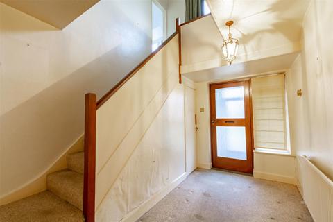 3 Barratt Crescent, Attenborough, Nottingham, NG9 6AH