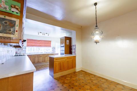 3 Barratt Crescent, Attenborough, Nottingham, NG9 6AH