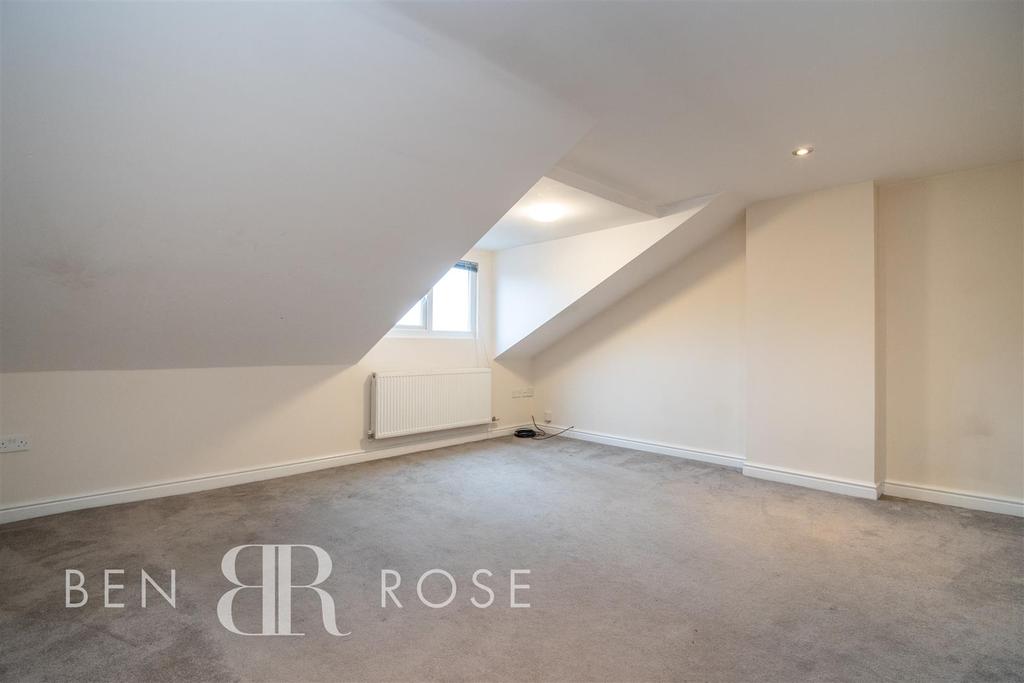 Collins Road, Bamber Bridge, Preston 2 bed apartment £600 pcm (£138 pw)