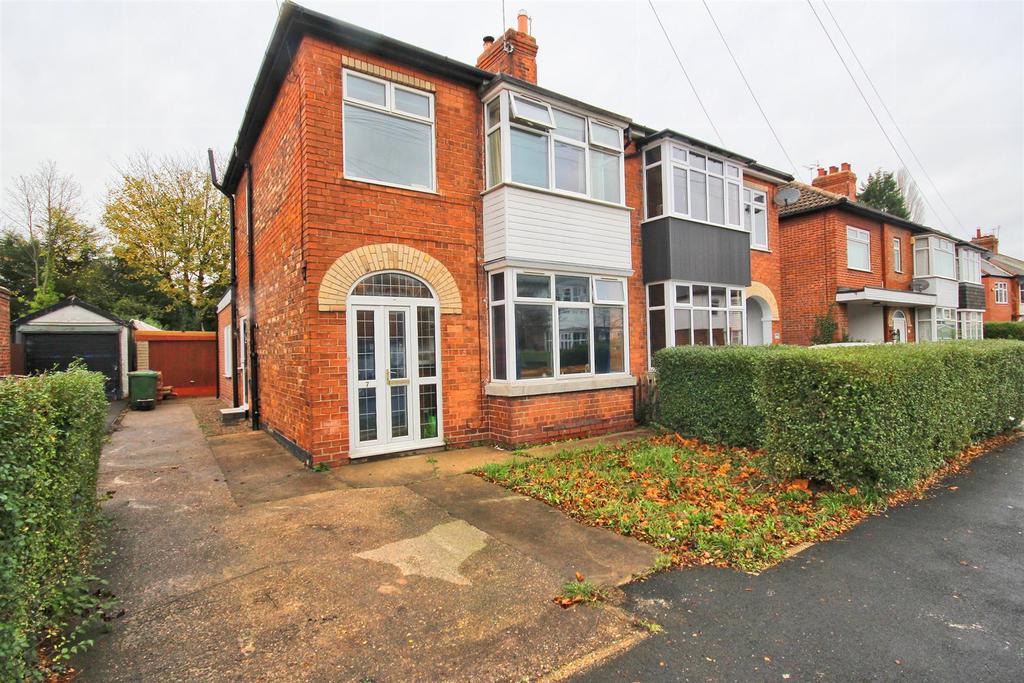 Lilac Avenue, Willerby, Hull 3 bed house for sale £280,000