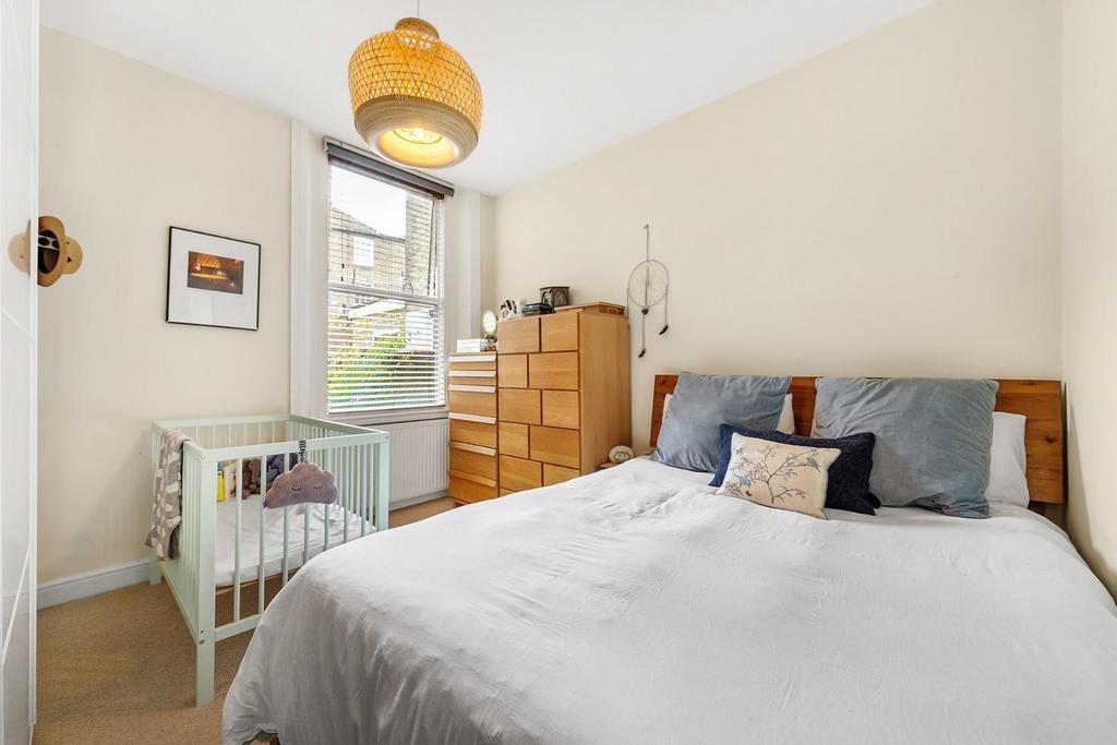 Bedroom (2).jpg