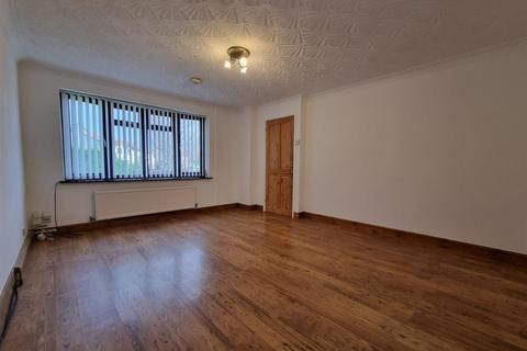 28 Ashbrook, Brackla, Bridgend, CF31 2AT