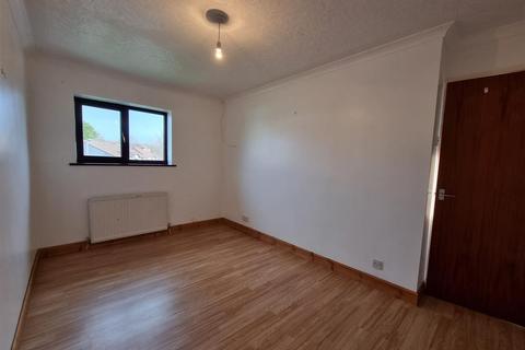 28 Ashbrook, Brackla, Bridgend, CF31 2AT