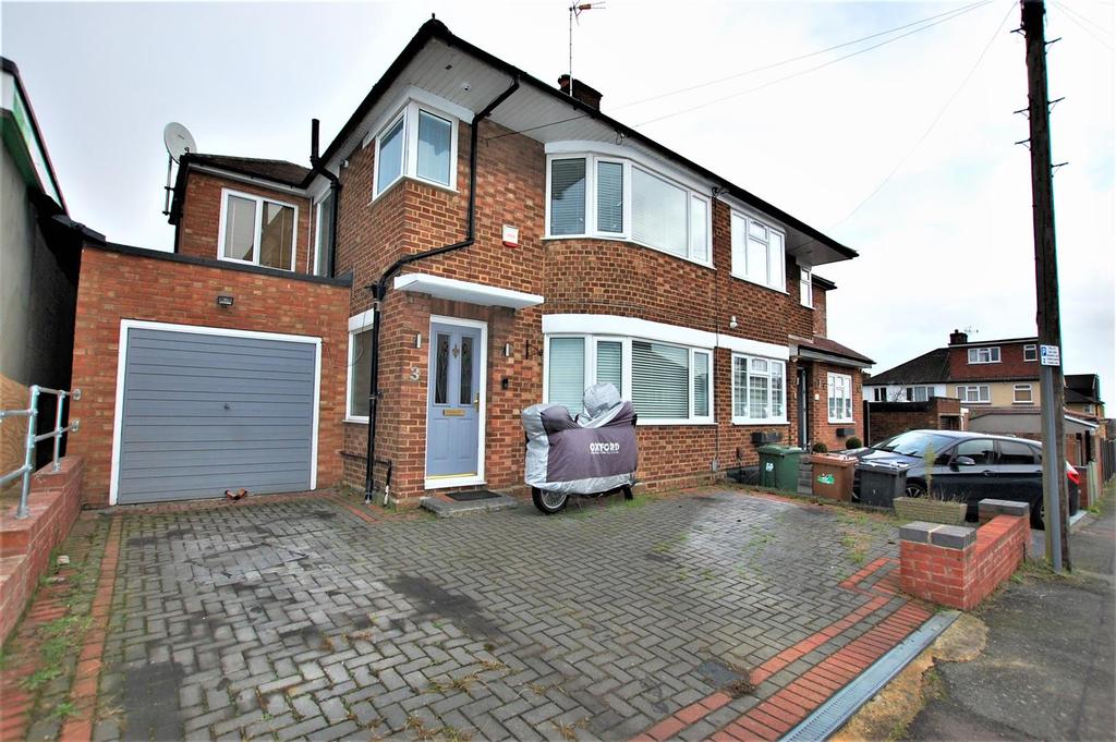 Barr Road, Potters Bar 3 bed semidetached house for sale £650,000