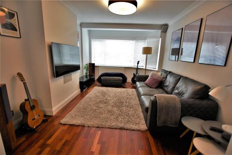 3 Barr Road, Potters Bar, EN6 5PG
