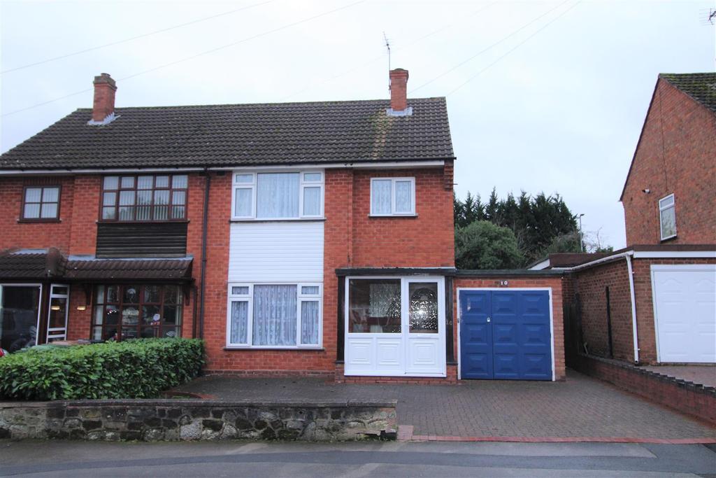 Leafield Road, Solihull 3 bed semidetached house £300,000