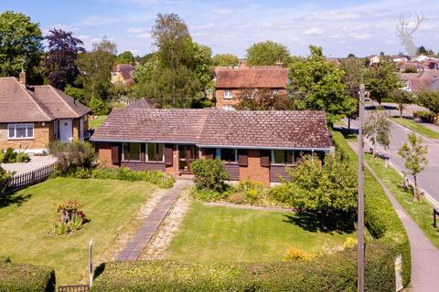 Wain Coppice Row, Theydon Bois, Epping, CM16 7ER