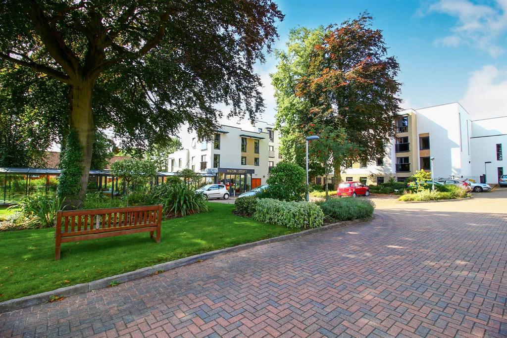 Wilton Court, Southbank Road, Kenilworth, CV8 1RX 1 bed apartment for