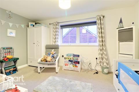 10 Bridgewater Close, Brooklands, Milton Keynes, MK10 7JH