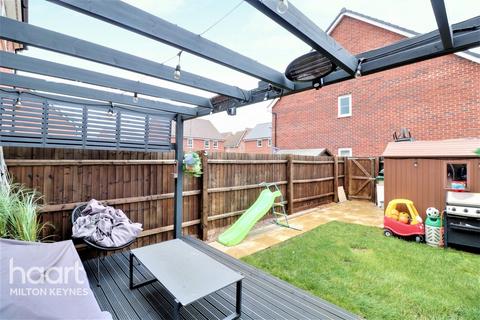 10 Bridgewater Close, Brooklands, Milton Keynes, MK10 7JH