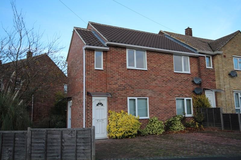 Atlas Road, Earls Colne, Colchester, Essex, CO6 2 bed apartment £750