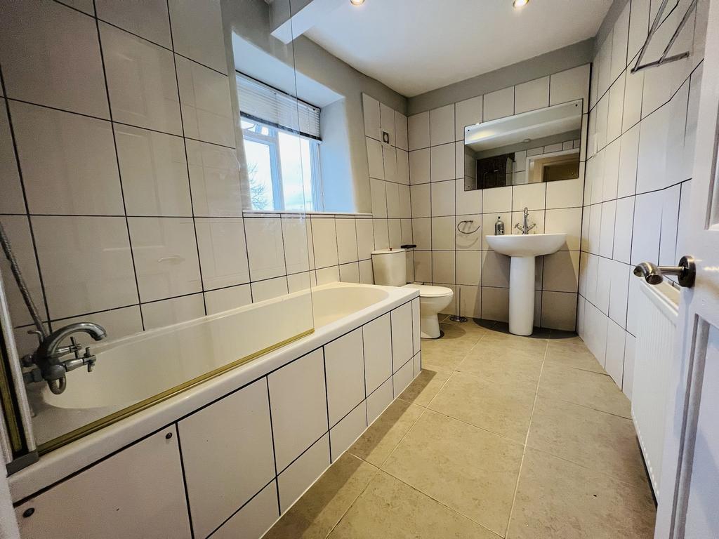 First Floor Bathroom