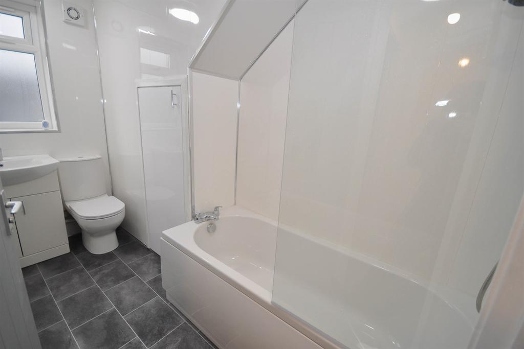 Bathroom/ WC