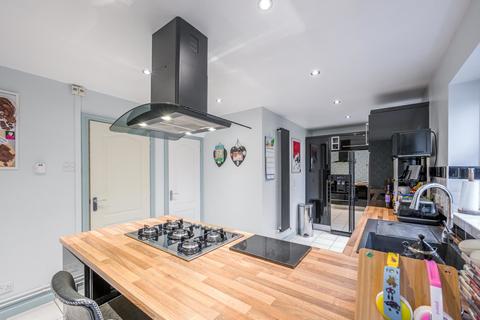 85 Belfry Drive, Wollaston, Stourbridge, DY8 3SE