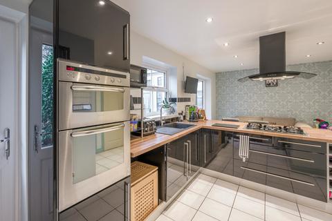 85 Belfry Drive, Wollaston, Stourbridge, DY8 3SE